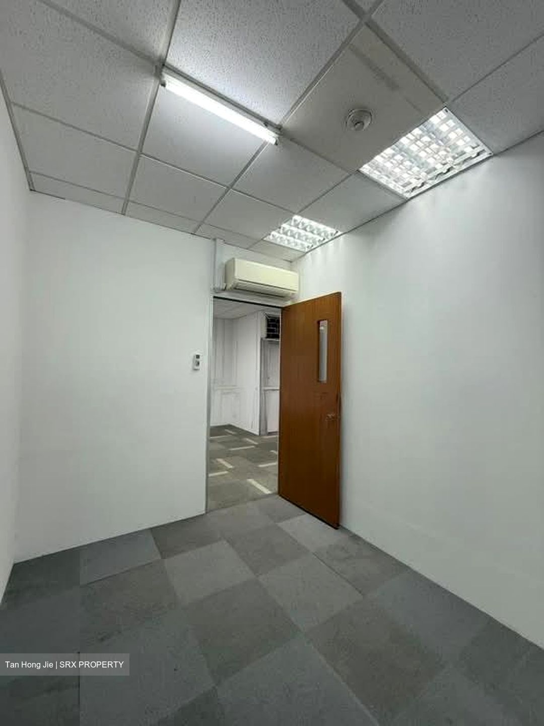 King Georges Building (D8), Factory #580630151